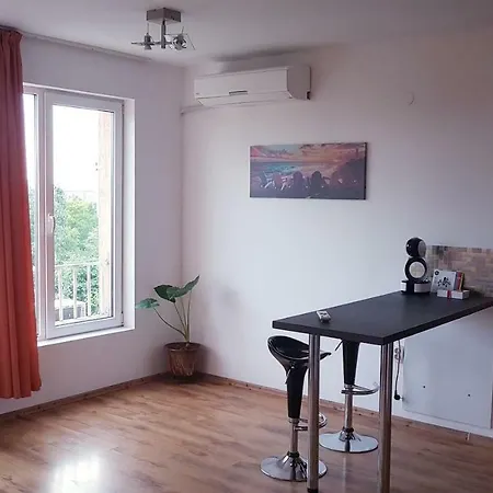 Spacious Sotira Appartement Varna