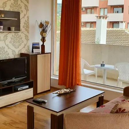 Spacious Sotira Appartement